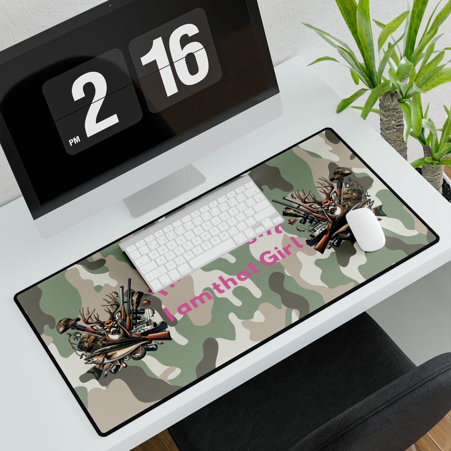 Desk Mat - Hunter - I am that Girl (1)