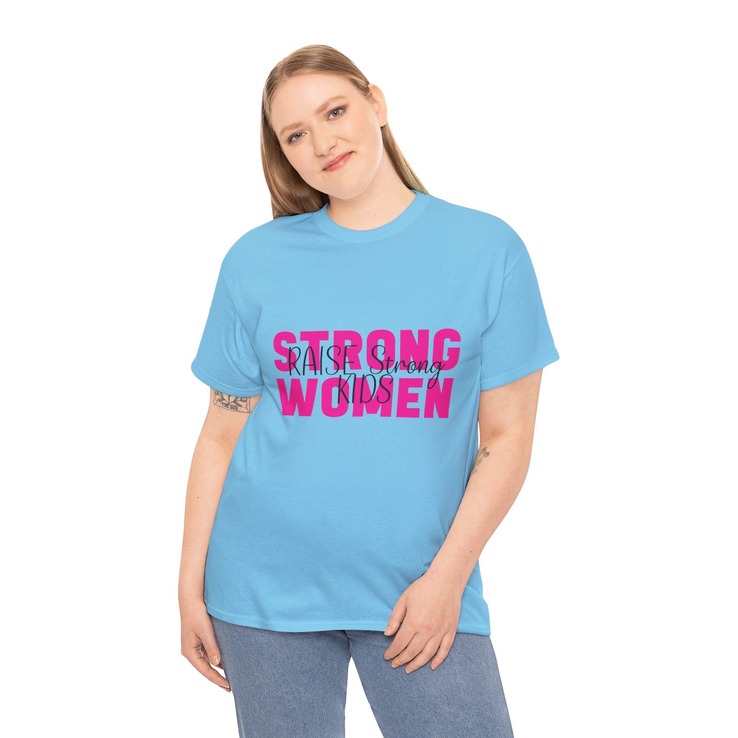 T-Shirt – Mom - Strong Women Raise Strong Kids (1)