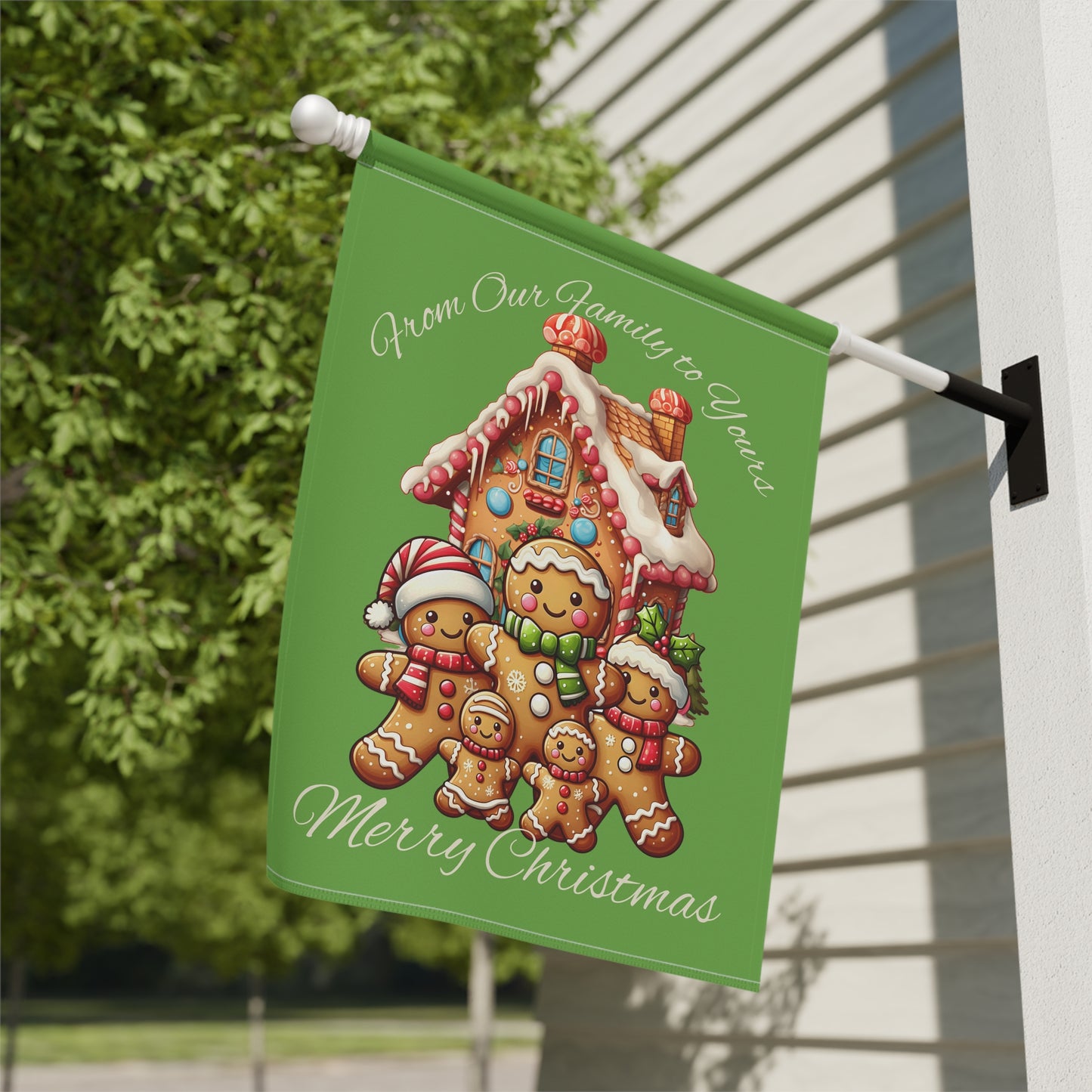 Garden Flag - Christmas - Gingerbread Family (02a - Green)